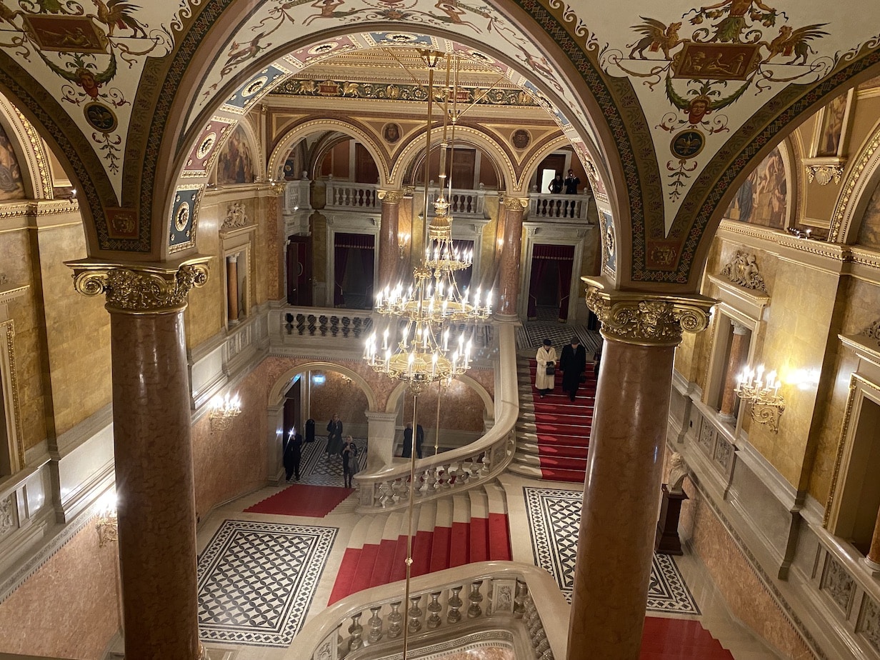 budapest opera visit