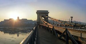 Il Ponte delle Catene e il quartiere di Buda